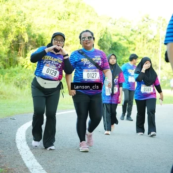 Runner Photo 8004433