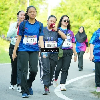 Runner Photo 8004473