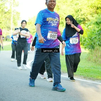 Runner Photo 8004499