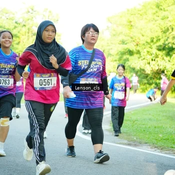 Runner Photo 8004541