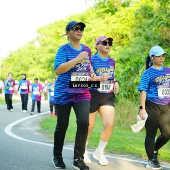 Runner Photo 8004543