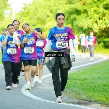 Runner Photo 8004598