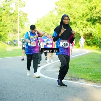 Runner Photo 8004600