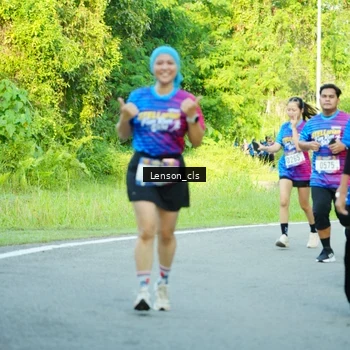 Runner Photo 8004634