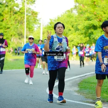 Runner Photo 8004641