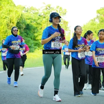 Runner Photo 8004657