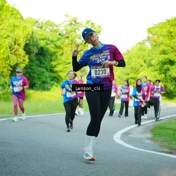 Runner Photo 8004661