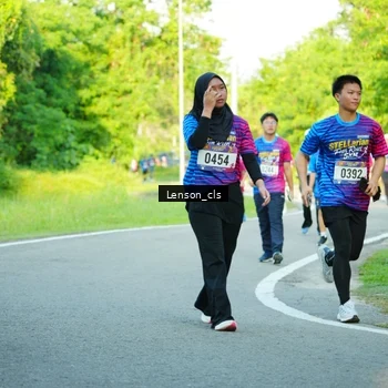 Runner Photo 8004668