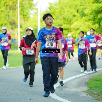 Runner Photo 8004671