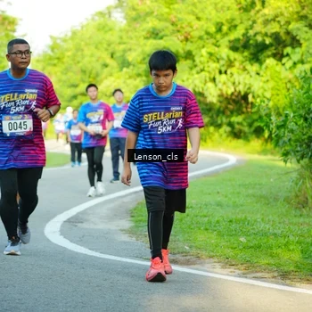 Runner Photo 8004672