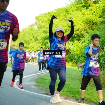 Runner Photo 8004676