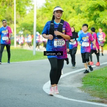 Runner Photo 8004680