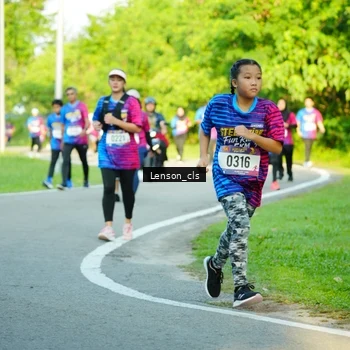 Runner Photo 8004682