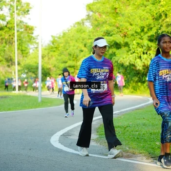 Runner Photo 8004685