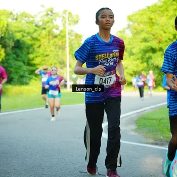 Runner Photo 8004686