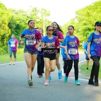 Runner Photo 8004694