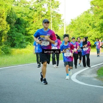 Runner Photo 8004695
