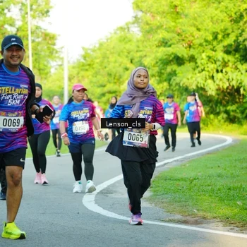 Runner Photo 8004700