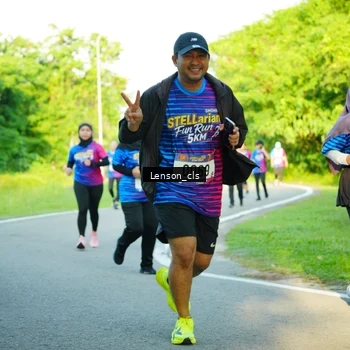 Runner Photo 8004702