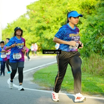 Runner Photo 8004707