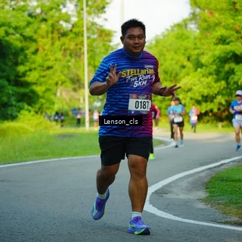 Runner Photo 8004713