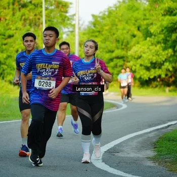 Runner Photo 8004716