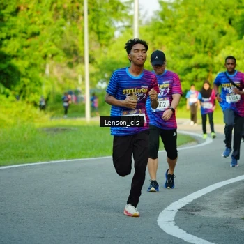 Runner Photo 8004718
