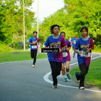 Runner Photo 8004719