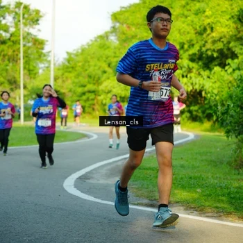 Runner Photo 8004723