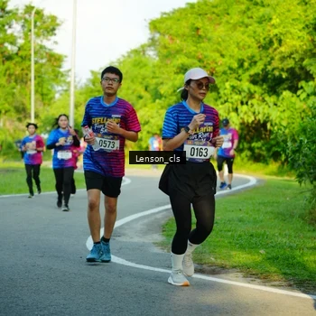 Runner Photo 8004724