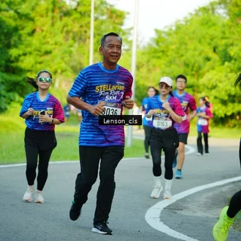 Runner Photo 8004728