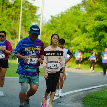 Runner Photo 8004735
