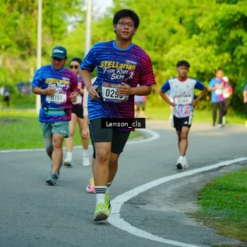 Runner Photo 8004739