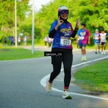 Runner Photo 8004740