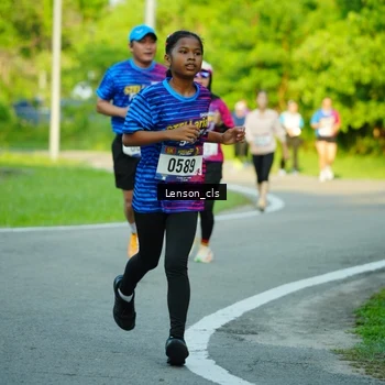 Runner Photo 8004742