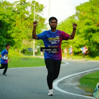 Runner Photo 8004759