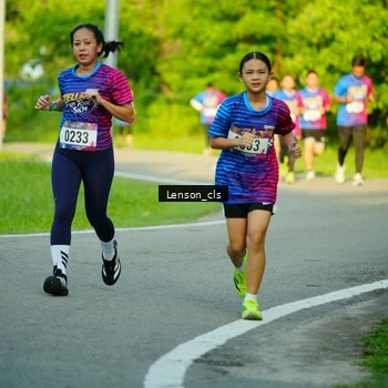 Runner Photo 8004765