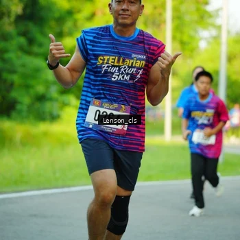 Runner Photo 8004773