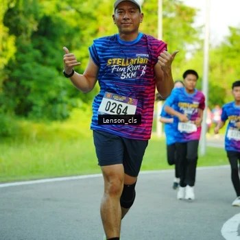 Runner Photo 8004774