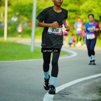 Runner Photo 8004775