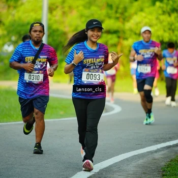 Runner Photo 8004779