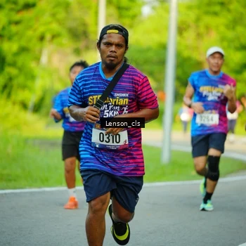 Runner Photo 8004780