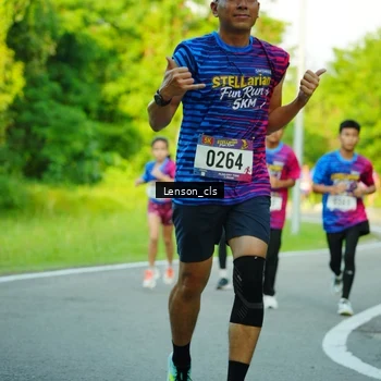 Runner Photo 8004782