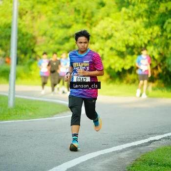 Runner Photo 8004793