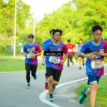 Runner Photo 8004806