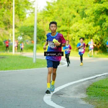 Runner Photo 8004810