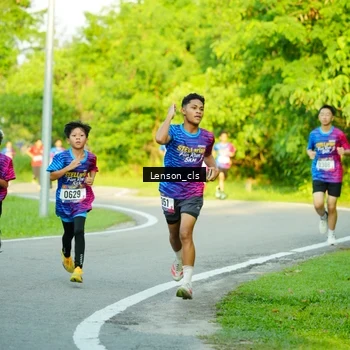 Runner Photo 8004813