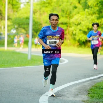 Runner Photo 8004820