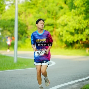 Runner Photo 8004825