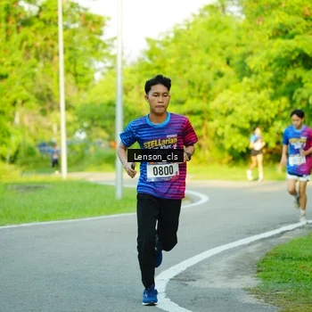 Runner Photo 8004830